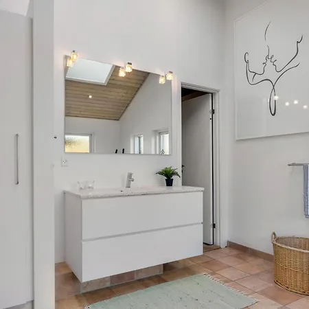 Stunning In V With Kitchen Dom wakacyjny *