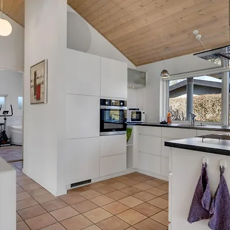 Stunning In V With Kitchen Dom wakacyjny *