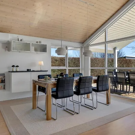 Stunning In V With Kitchen