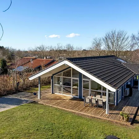 Stunning In V With Kitchen Dom wakacyjny