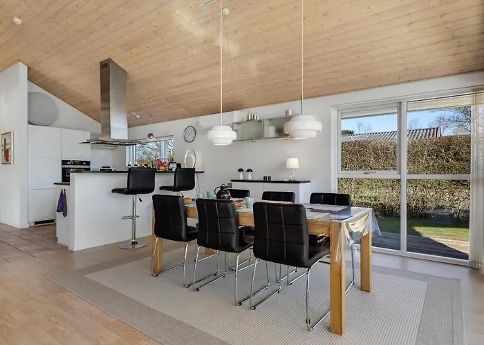 Stunning In V With Kitchen Dom wakacyjny *